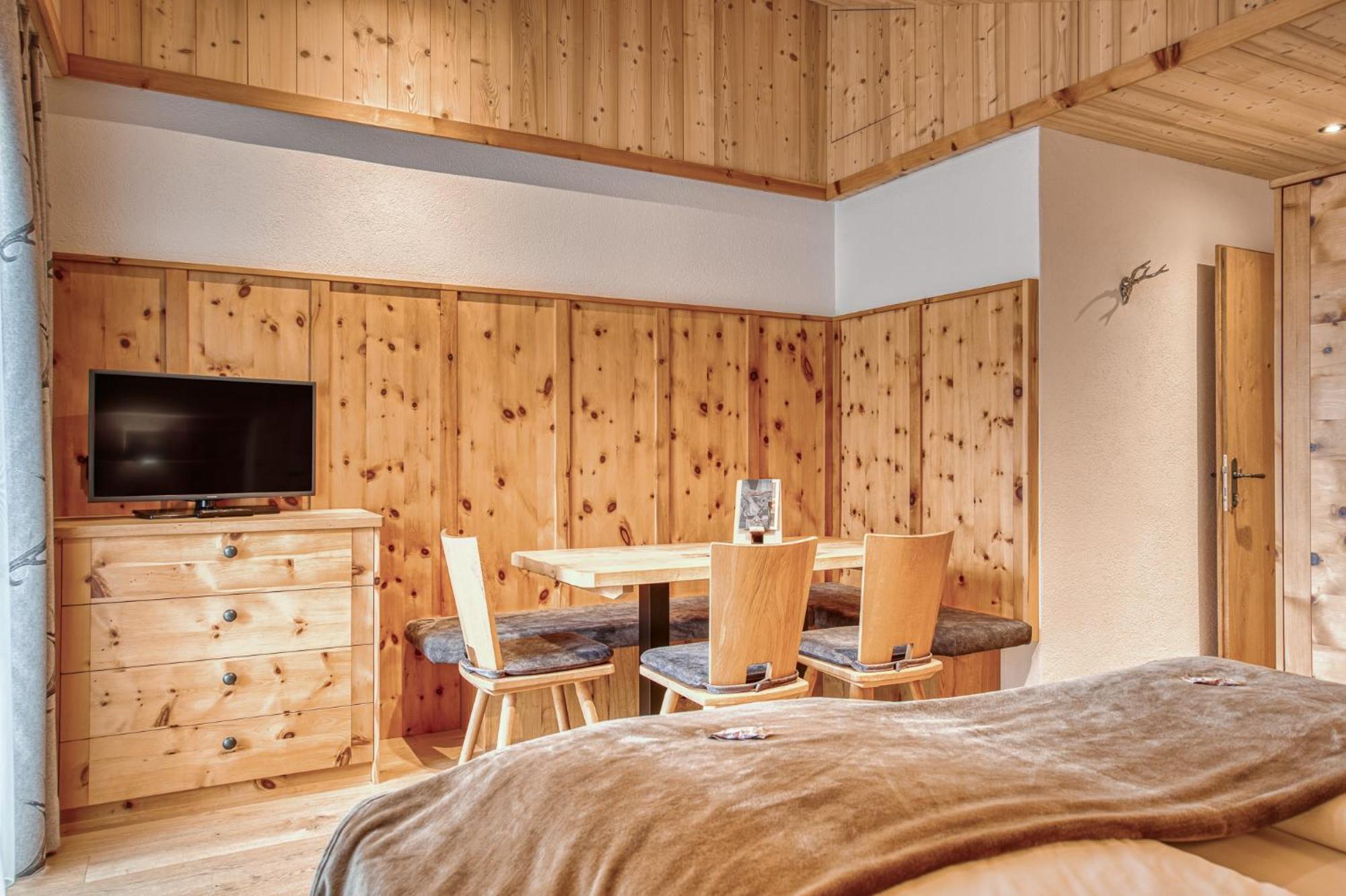 Hotel Alpenstolz Mieders Szoba fotó